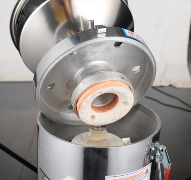 M&aacute;quina trituradora de mantequilla de man&iacute;